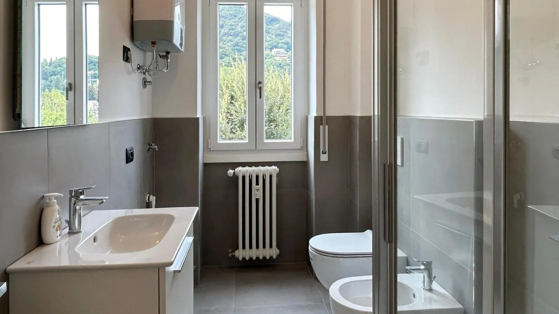 Apartment Lecco Lakefront Retreat