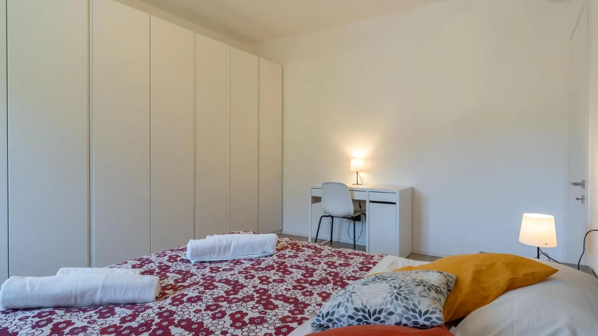 Apartment Lecco Lakefront Retreat