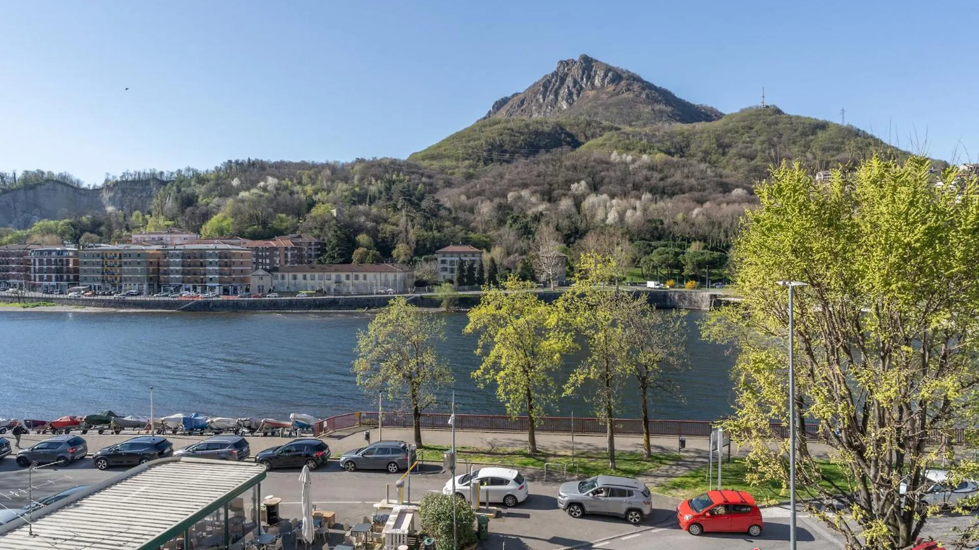 Lecco Lakefront Retreat