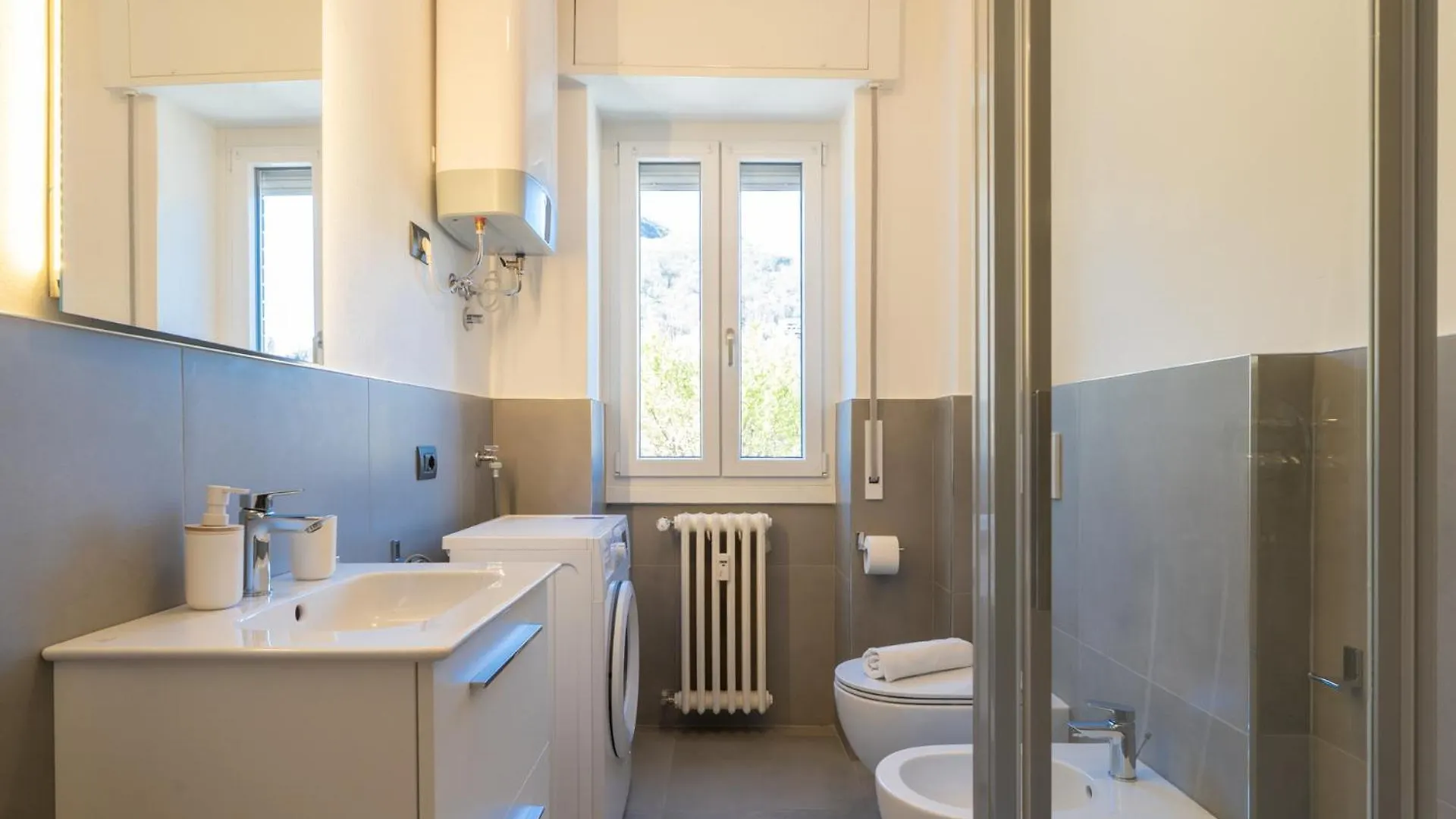 Lecco Lakefront Retreat